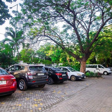 Airside Hotel Accra Exterior foto